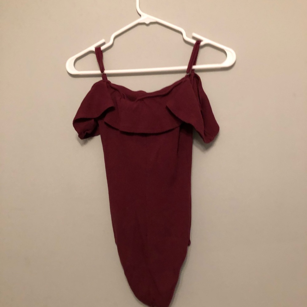 A tang top/ off the shoulder body suit - Picture 2 of 2
